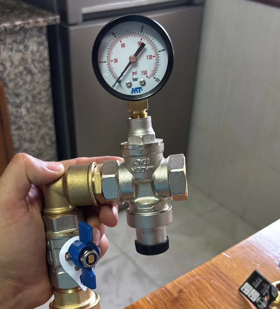 Válvula reductora de presión para proteger instalación de abastecimiento y evitar daños y fugas de agua en las tuberías