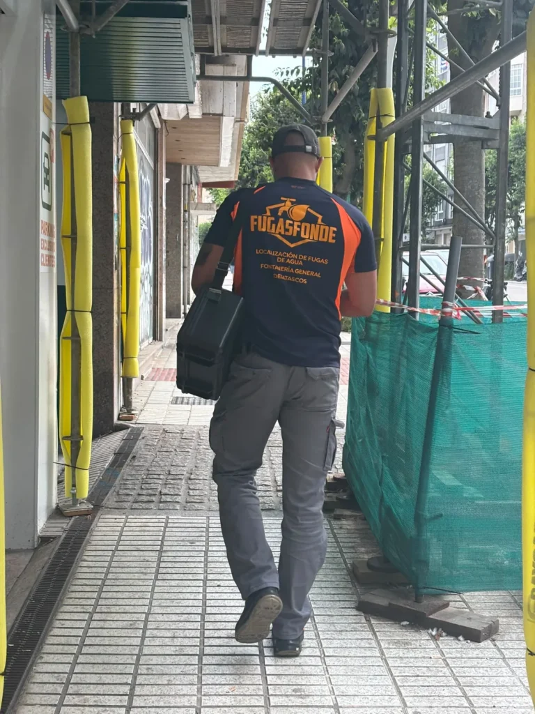 ¿Tengo una fuga de agua? ¿A quién llamar? Son de las preguntas más frecuentes que le surgen a nuestros clientes